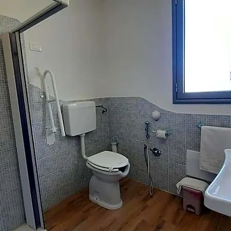 Made Ξενοδοχείο 3*
